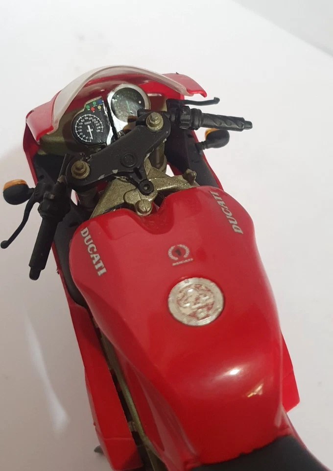 1:9 Scale Ducati 916 S.P. by Protar Mythic Byke Collect #10260 USED, No Mirrors — 第 4/4 张图片