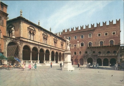 Italy Verona Piazza Dante Square,Statue,Historic Buildings Onestinghel ...