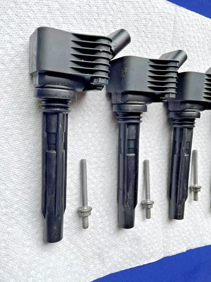 Juego de 4 bobinas de encendido Volkswagen Passat 2014-2017 - 06J905110E 0040102009 OEM Foto 4 de 4