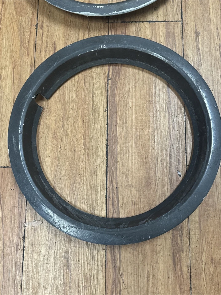 VW 14X6 inch Set Of 4 wheel TRIM RING Jetta Golf Mk2 Mk1 Audi 100 Passat - Image 2 of 4