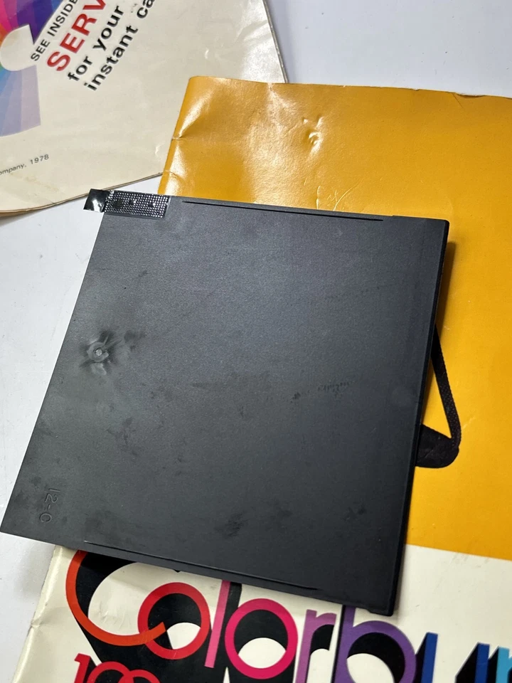 Cámara instantánea Kodak Colorburst 100 sin probar con estuche de transporte vintage Foto 4 de 4