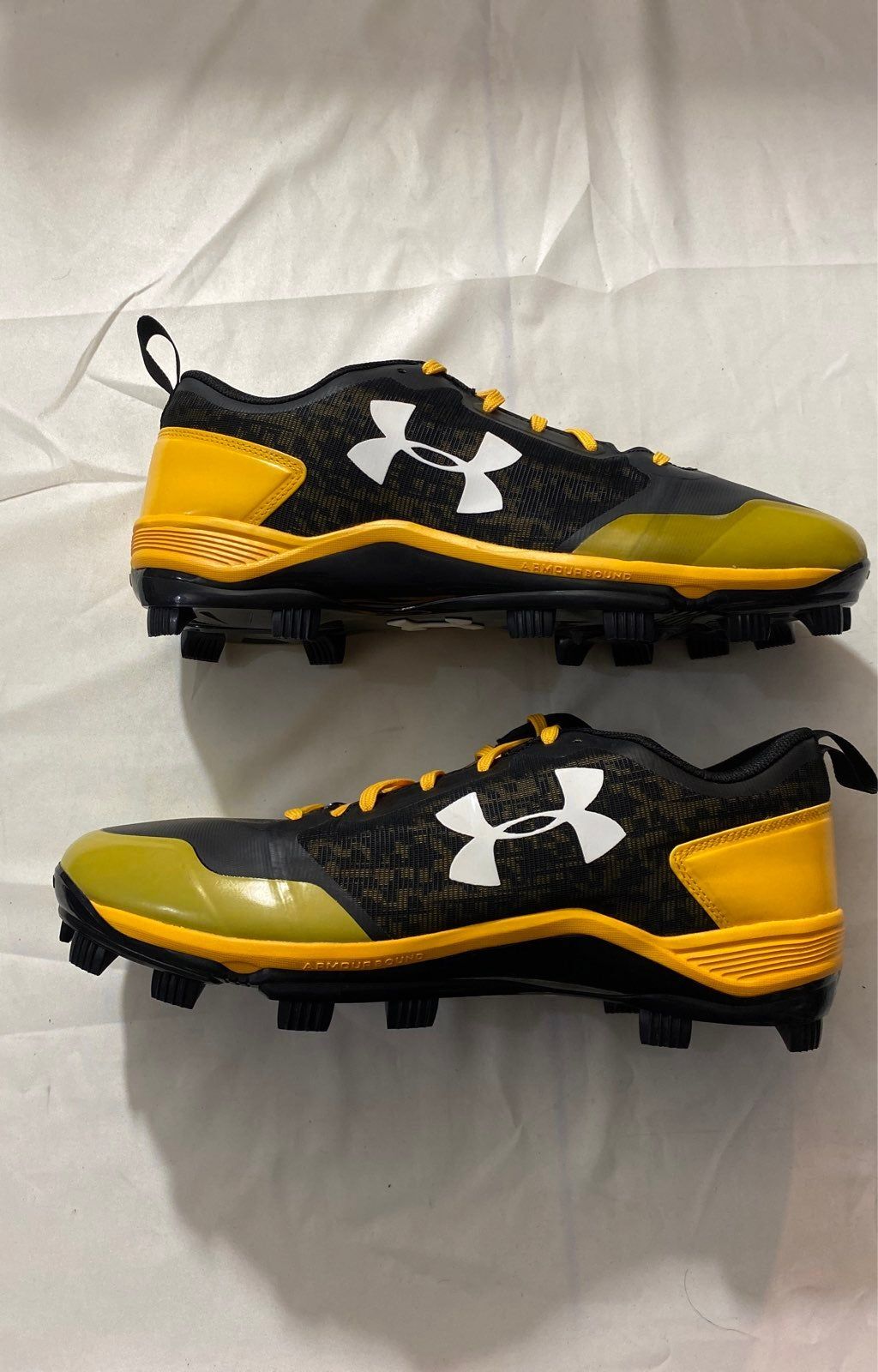 New Mens Under Armour Black/Yellow Baseball Cleats Size 14