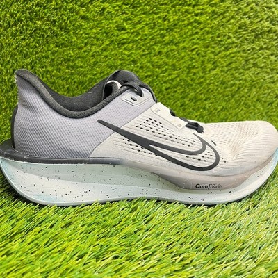Nike Quest 6 Mens Size 10 Gray Black White Athletic Road Running Shoes Sneakers