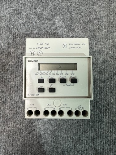 SIEMENS 7LF3531-0A Digitale Zeitschaltuhr - Picture 3 of 7