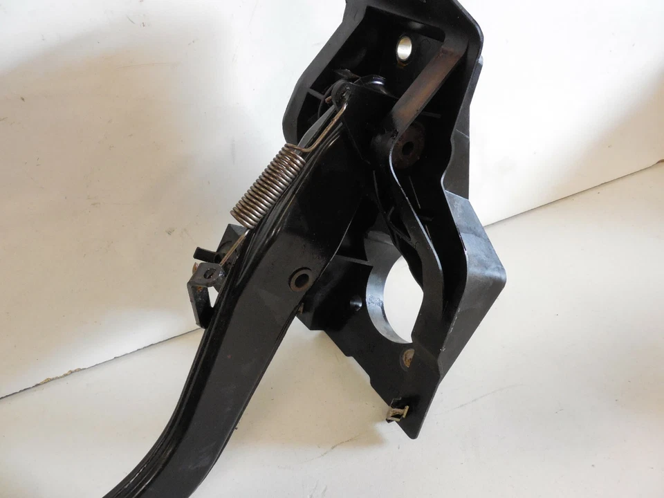 00-06 W220 Mercedes Benz S430 S500 S600 Pedal de freno con montaje Foto 3 de 4