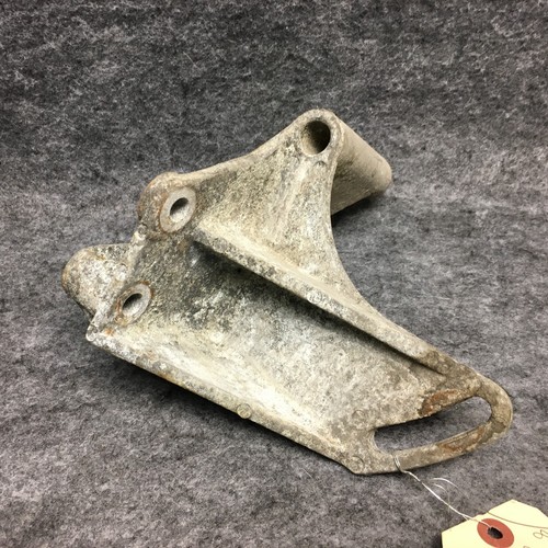 1984-86 Oldsmobile Cutlass Omega 2.5 soporte de dirección asistida trasero 10019486 3391 - Imagen 5 de 5