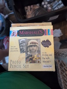 Vintage Marshall’s Photo Coloring System Photo Pencil Set Deluxe Pencil Set