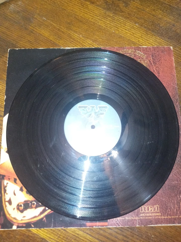 WAYLON JENNINGS GREATEST HITS RCA STEREO 1979 AHL1-3378 - Image 3 of 4