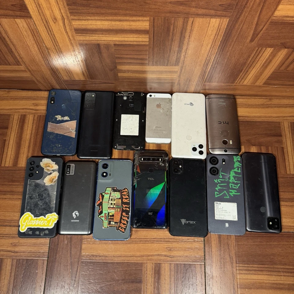 Lote De 13 Celulares Varios Modelos Para Piezas Foto 2 de 4