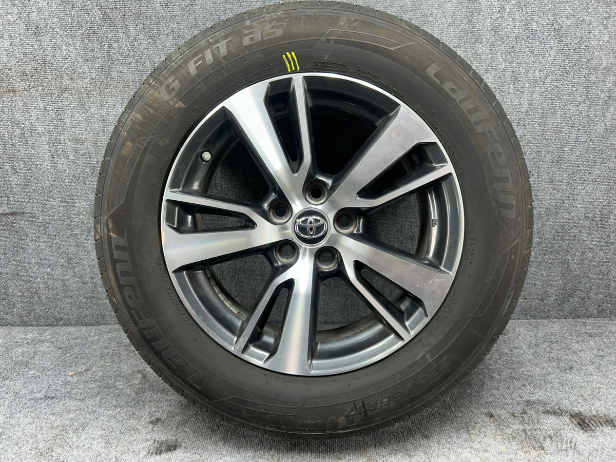 TOYOTA RAV4 XLE 16-18 OEM WHEEL RIM 5 TWIN SPOKE 17