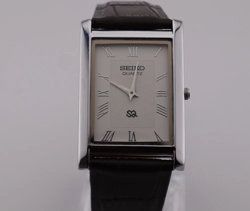 Vintage Seiko Slim Quartz  Men's Wrist Watch - Comes With New Battery, New Strap