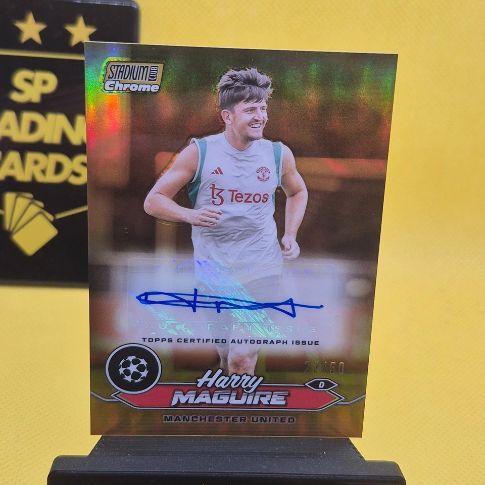 Harry Maguire England Manchester Utd 2024 Topps Stadium Chrome Auto Gold /50 - Image 3 of 4