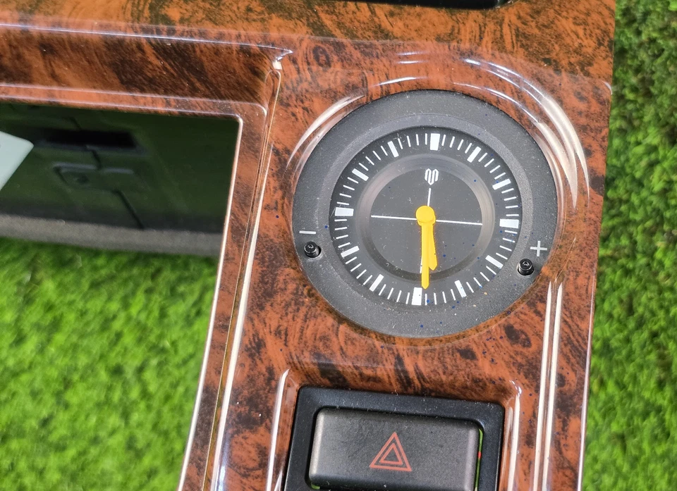 Toyota Land Cruiser 1996-2002 tablero radio embellecedor bisel ventilación de aire con reloj OEM jdm Foto 3 de 4