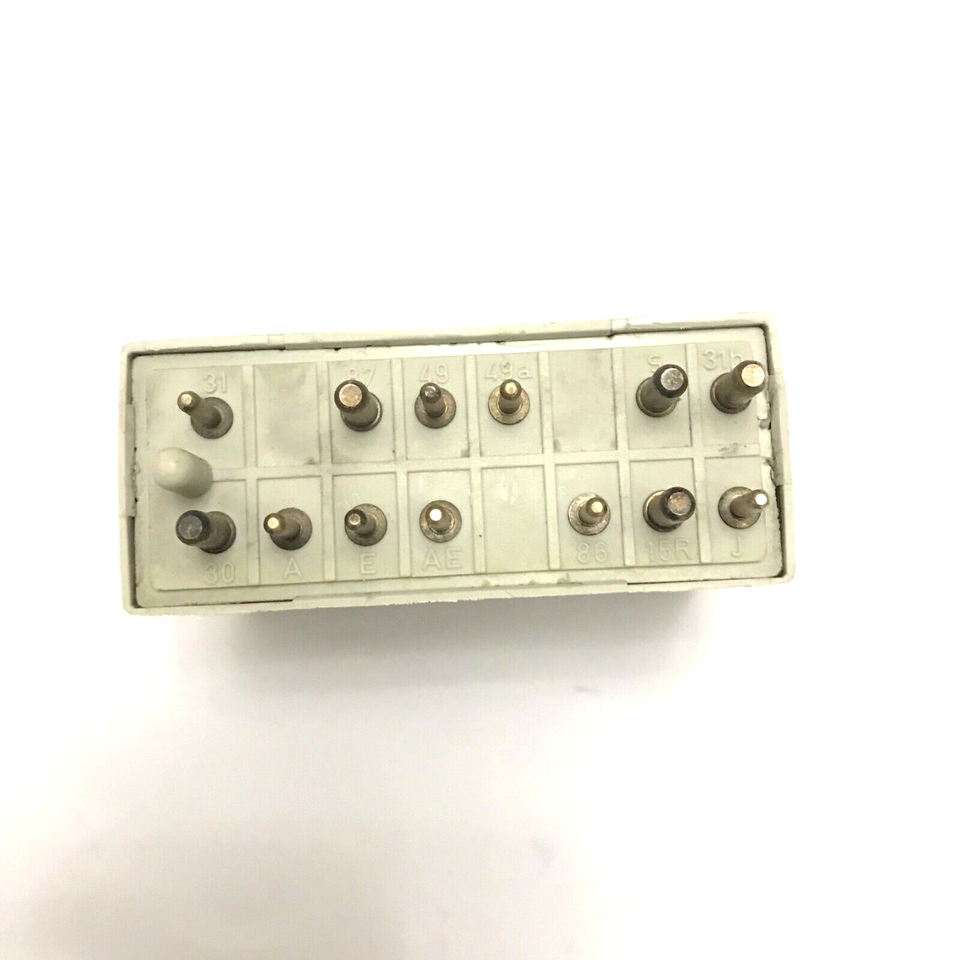 MercedesBenz W124, W201 Turn Signal Relay Flasher Wiper Relay