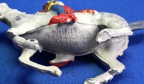 BRITAINS LEAD INDIAN ON WHITE HORSE WITH MOVEABLE ARM REF: 23C - Picture 4 of 5