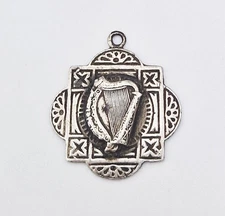 ANTIQUE IRISH STERLING SILVER CELTIC HARP FOB MEDAL Dublin 1941