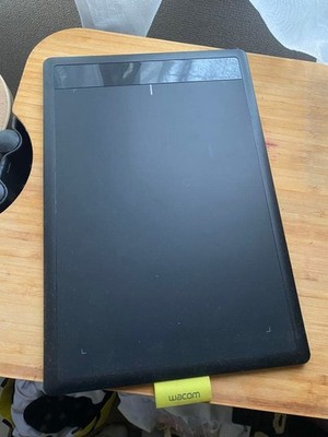 Wacom CTL 671 Pen Tablet Black Green Used Authentic Genuine Ready Now