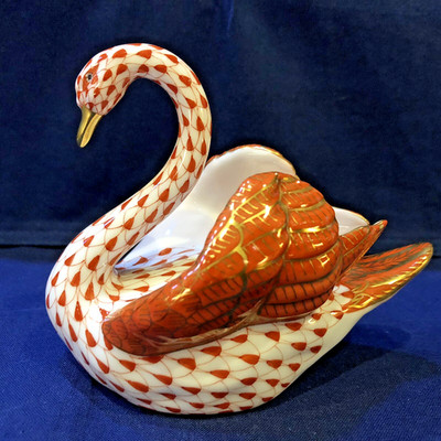 Herend Bird Figurine - Larger Swan 5237 Rare - Rust Fishnet New