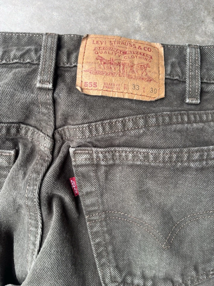 Jeans Levi's 555 1996 vintage para hombre 33x30 calce relajado verde hecho en EE. UU. años 90 Foto 2 de 4