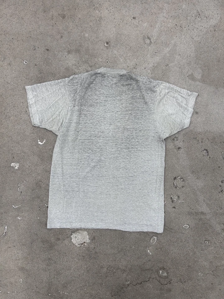 复古 70 年代纸薄 T 恤单针尺寸大号 — 第 2/4 张图片