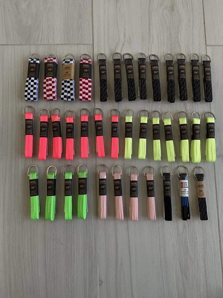 Furgonetas Off The Wall 28”, 36”, 45" tablero de ajedrez, cordones de un color PAQUETE 35 piezas Foto 2 de 4