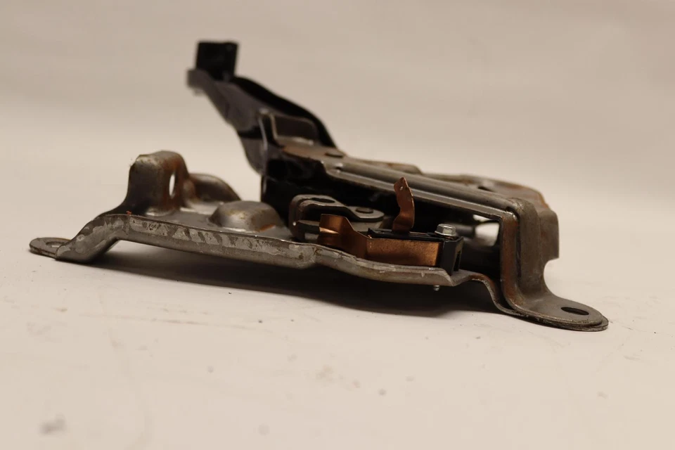 GMC Yukon XL 1500 2007-2014 pedal de estacionamiento de emergencia con soporte OEM Foto 3 de 4