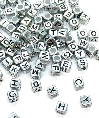 50 Stck. Würfel Silber 6 mm Alphabet/Buchstabe Acryl Perlen Buchstaben selbst kombinieren