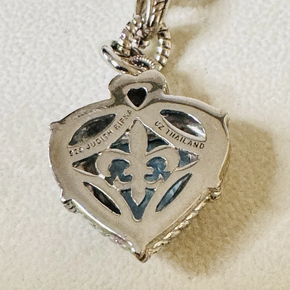 Collar de cadena colgante Judith Ripka de plata de ley y circonita cúbica con corazón de topacio azul Foto 3 de 3