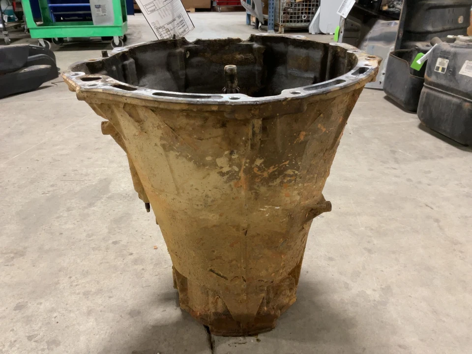 Jeep JK Wrangler 6 Speed Manual Front Transmission Bell Housing 2012-2017 064697 - Image 4 of 4