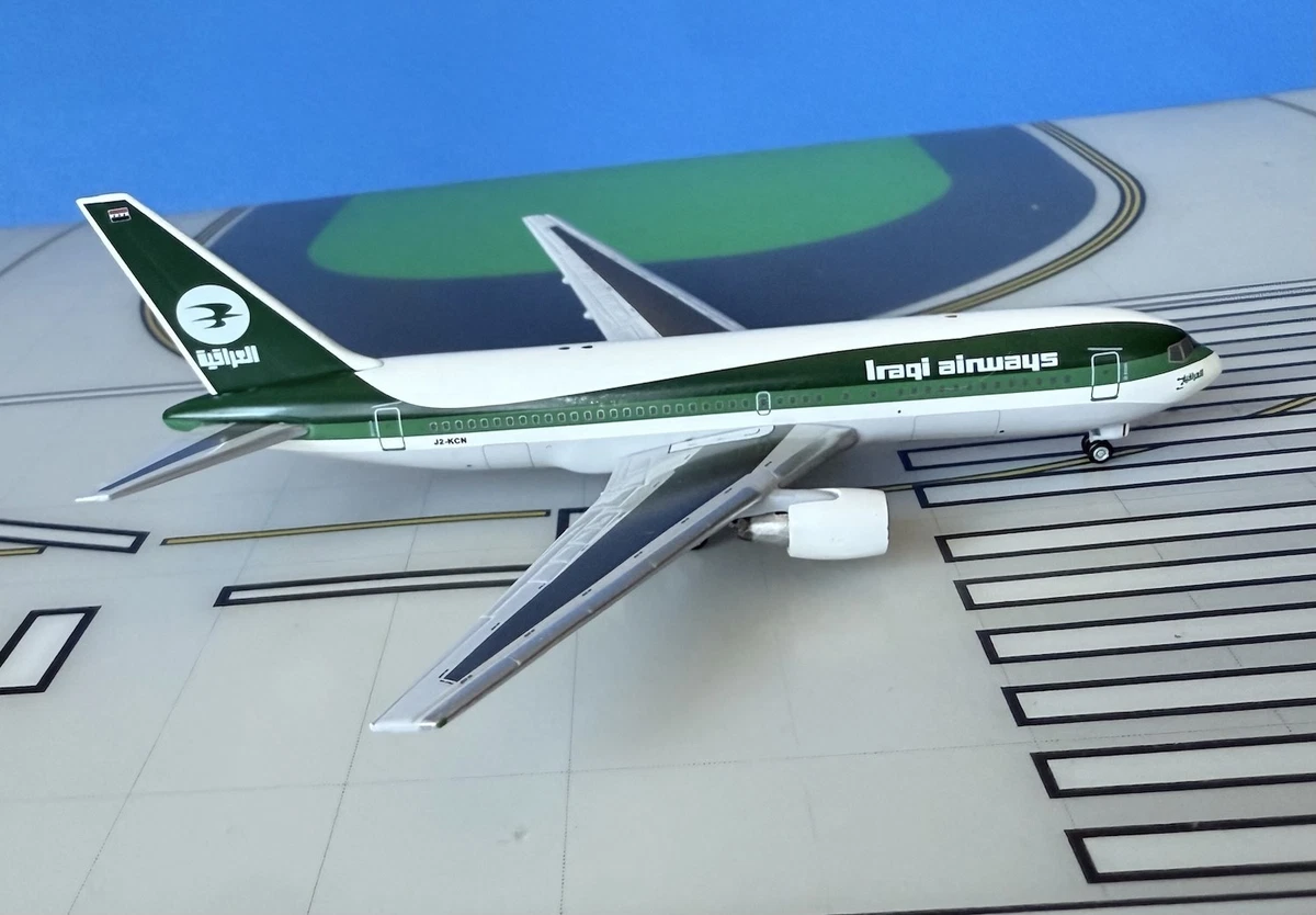 AeroClassics 1:400 Diecast Aircraft & Spacecraft Boeing 767