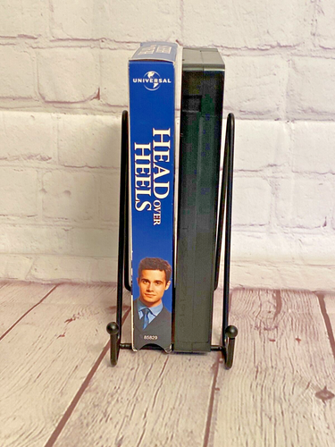 Head over Heels VHS Universal 2001 rated PG-13 running time 1hr 27mins - Picture 7 of 7