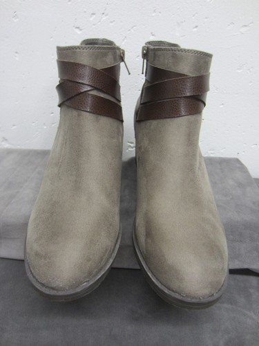BASS Taupe Brown Smooth Suede Pull On CHELSEA w Strap Detail Boots Sz 8 M EUC - Picture 2 of 10