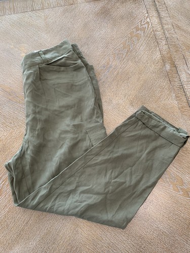 Neu mit Etikett Chico’s strukturierte weiche Utility knöchelhohe grüne Hose Größe 1,5 Taille 32” Schrittlänge 25”