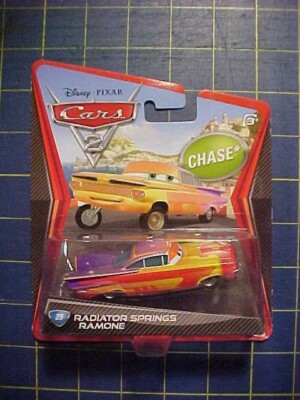 DISNEY PIXAR CARS 2 RADIATOR SPRINGS RAMONE #29 CHASE!  NIP