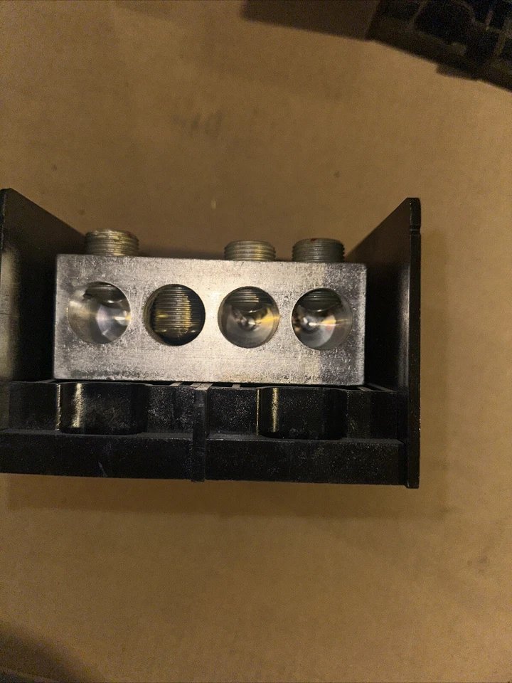 Блок распределения питания Ferraz Shawmut MPDB 69561 2 полюса 1000 В лот из 2 - Изображение 3 из 4