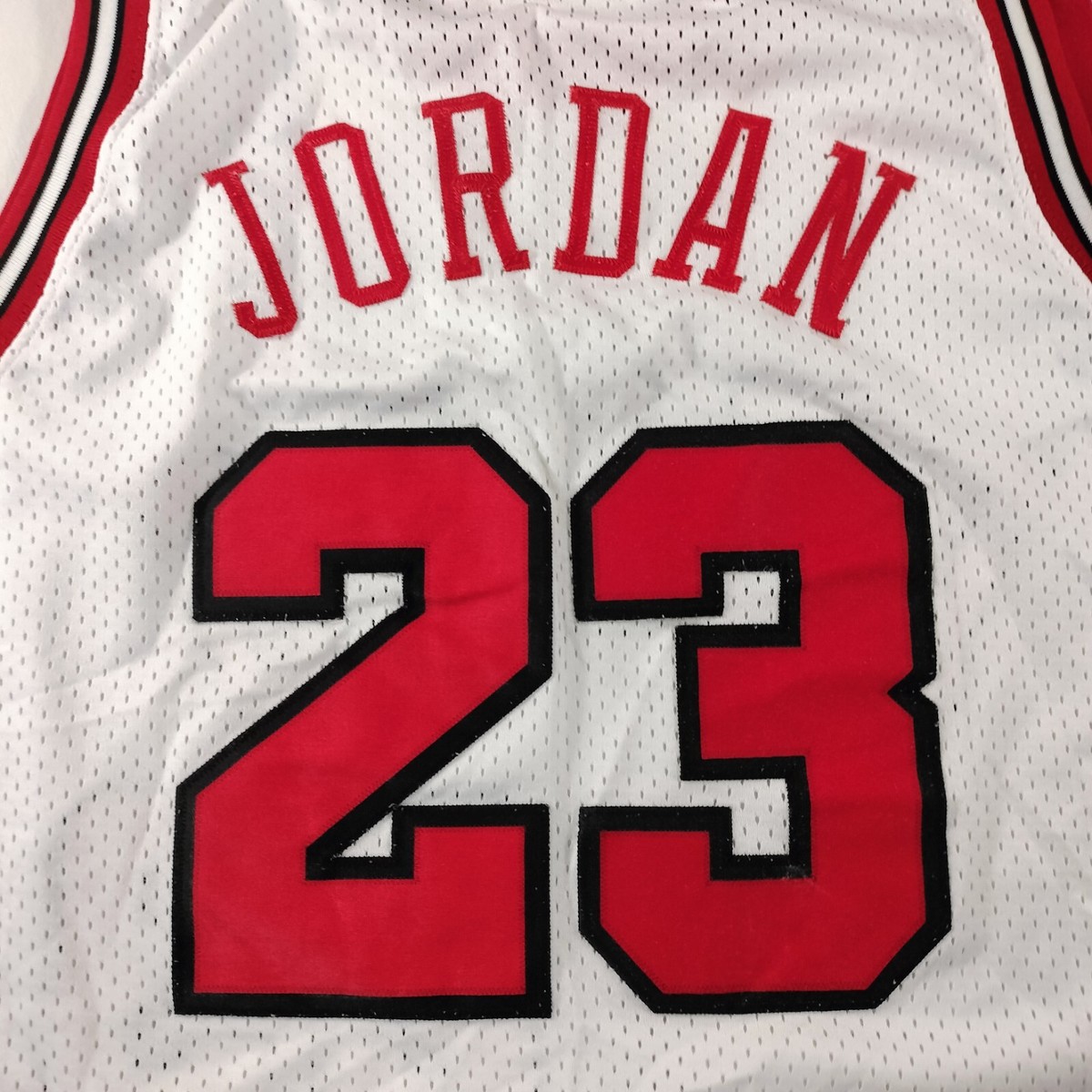 VTG Nike Team Michael Jordan Chicago Bulls #23 1984 Flight