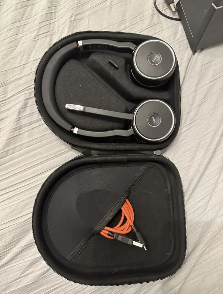 Jabra Evolve 75 UC Stereo Wireless Headset with Charging Stand (USB-A) | Grade-A - Image 3 of 3