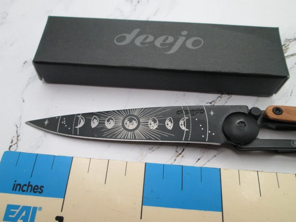 NEW Phases of the Moon Deejo 27G Minimalist FrameLock Folding Knife Olive Wood - Image 2 of 4