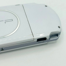 Sony PSP PlayStation Portable 3004 Slim Pearl White - Original Box