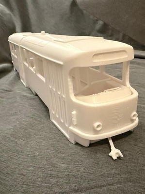 Spur G 1:22,5   Tatra T4 Straßenbahn Bausatz, passend für LGB & Gartenbahn