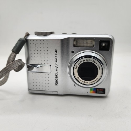 Appareil photo numérique compact 6,1 mégapixels Kodak EasyShare C643 testé l'an 2000
