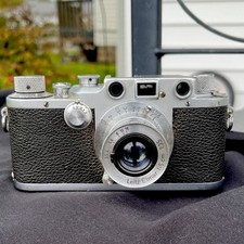 Leica D.R.P. Ernst Leitz Wetzlar Silver Rangefinder Camera