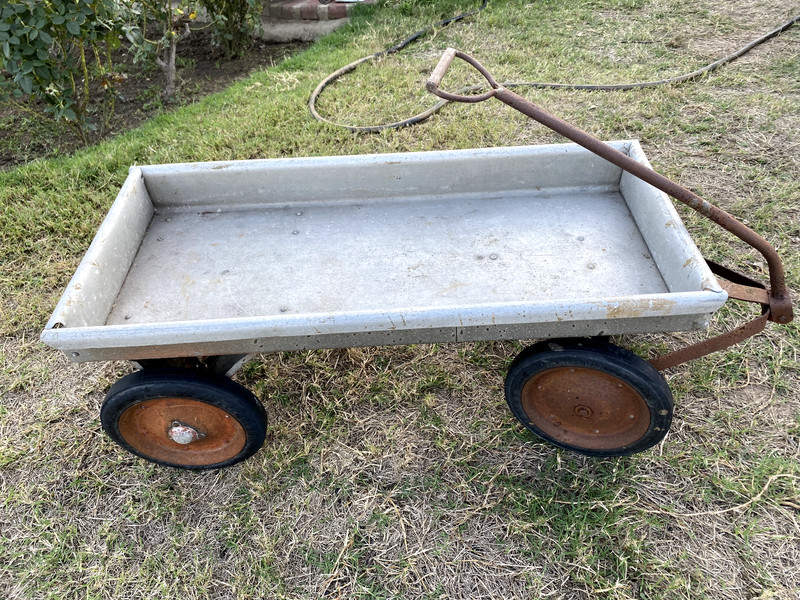 1940's Vintage Radio Flyer Wagon Excellent Condition Aluminum Structure Barnfind