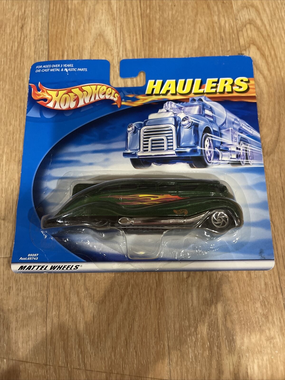 2001 Hotwheels Haulers Camp Hot Wheels