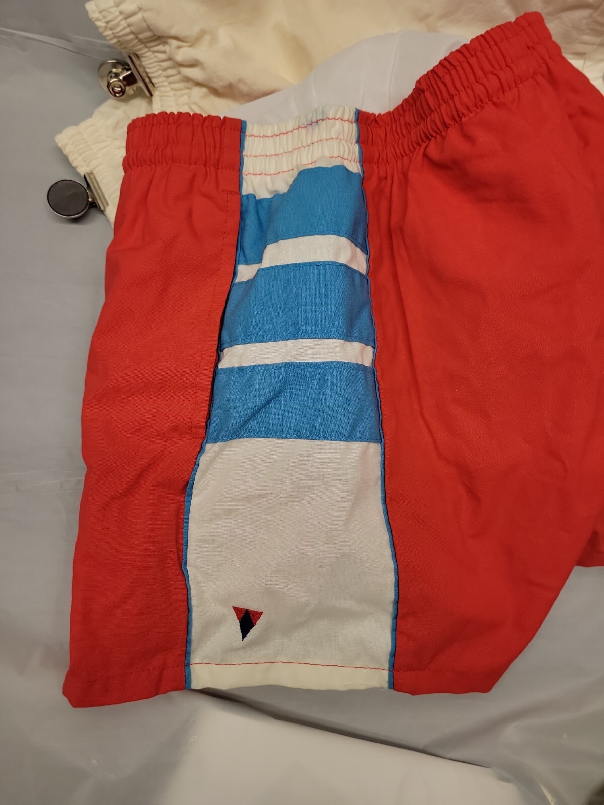 Picture 5 of 24