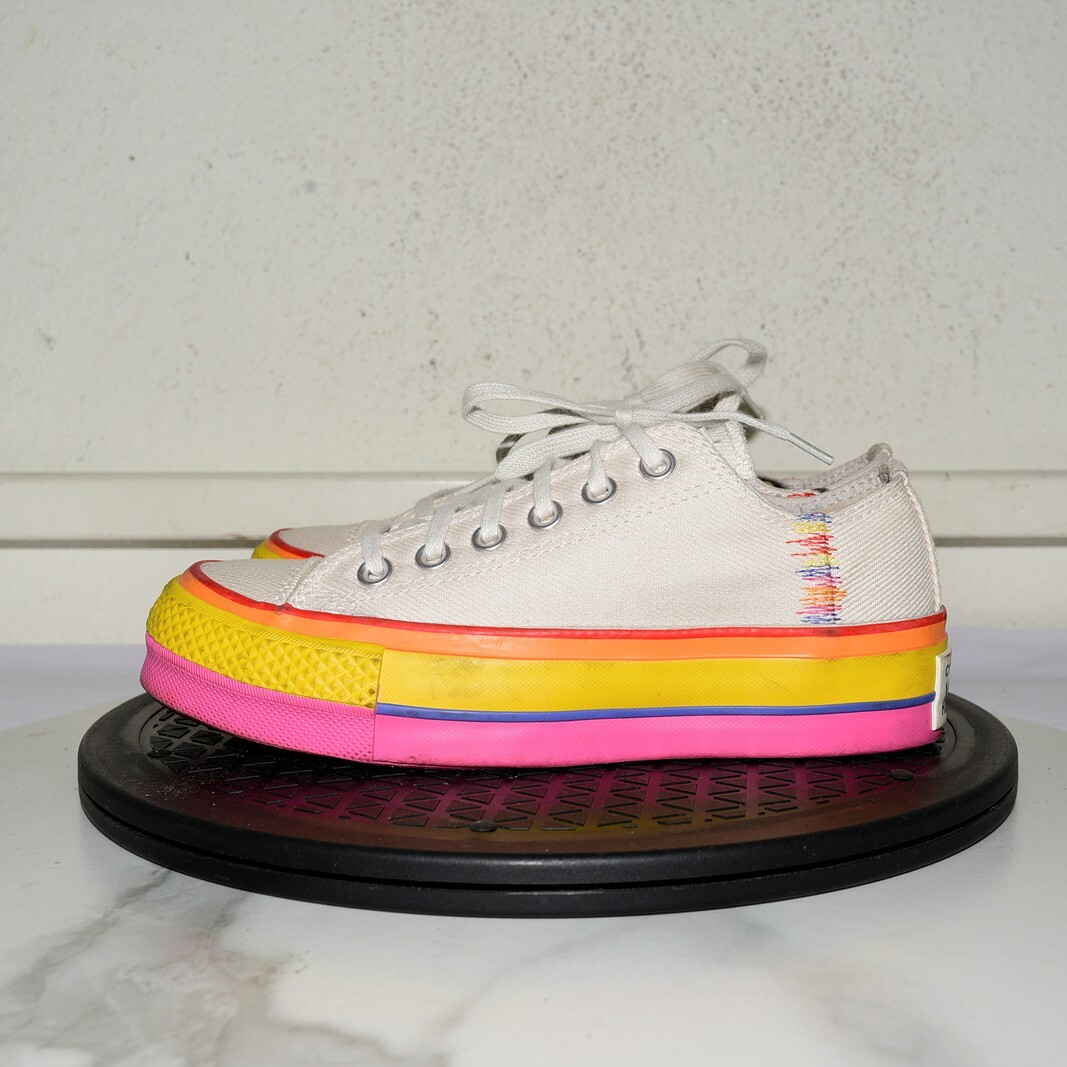 Converse Chuck Taylor All Star Lift Low Rainbow Women US 5