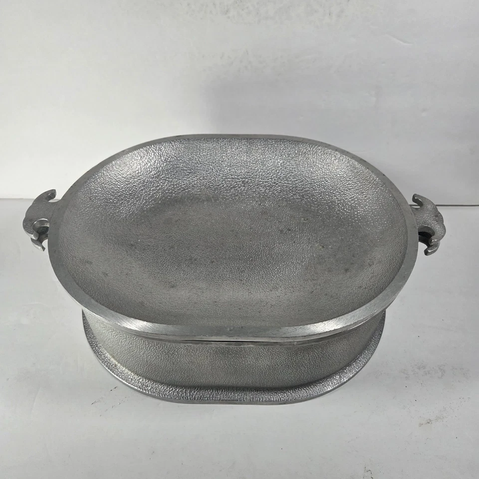 Horno holandés tostador ovalado de aluminio martillado Guardian Service con tapa vintage Foto 2 de 4