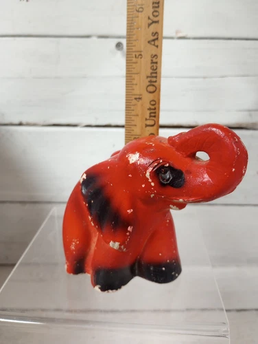 Vintage Chalkware Elephant, Circus Elephant Figurine Black and Red. - Picture 8 of 9