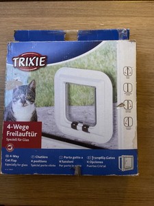 trixie cat flap