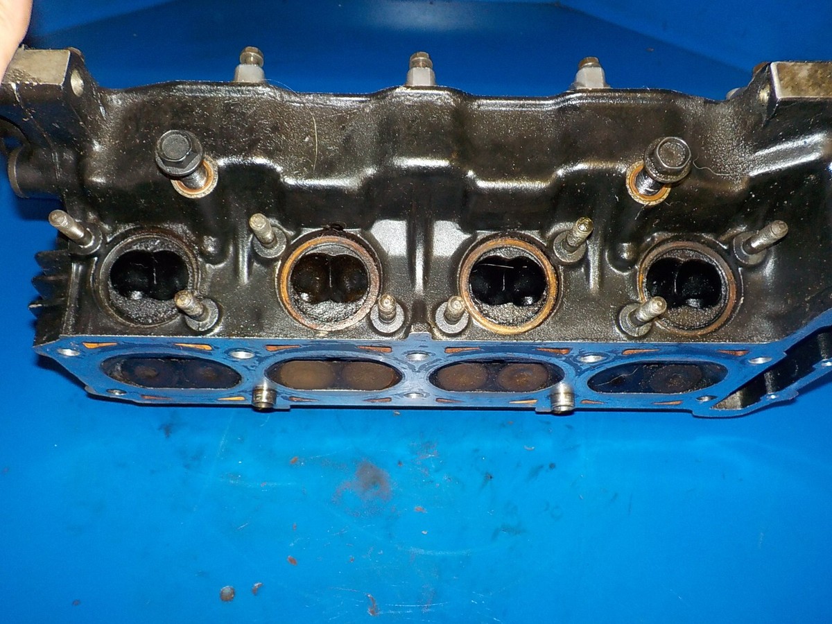 KAWASAKI ZX 10 1986/06 CYLINDER HEAD/ROCKERS,VALVES , USED